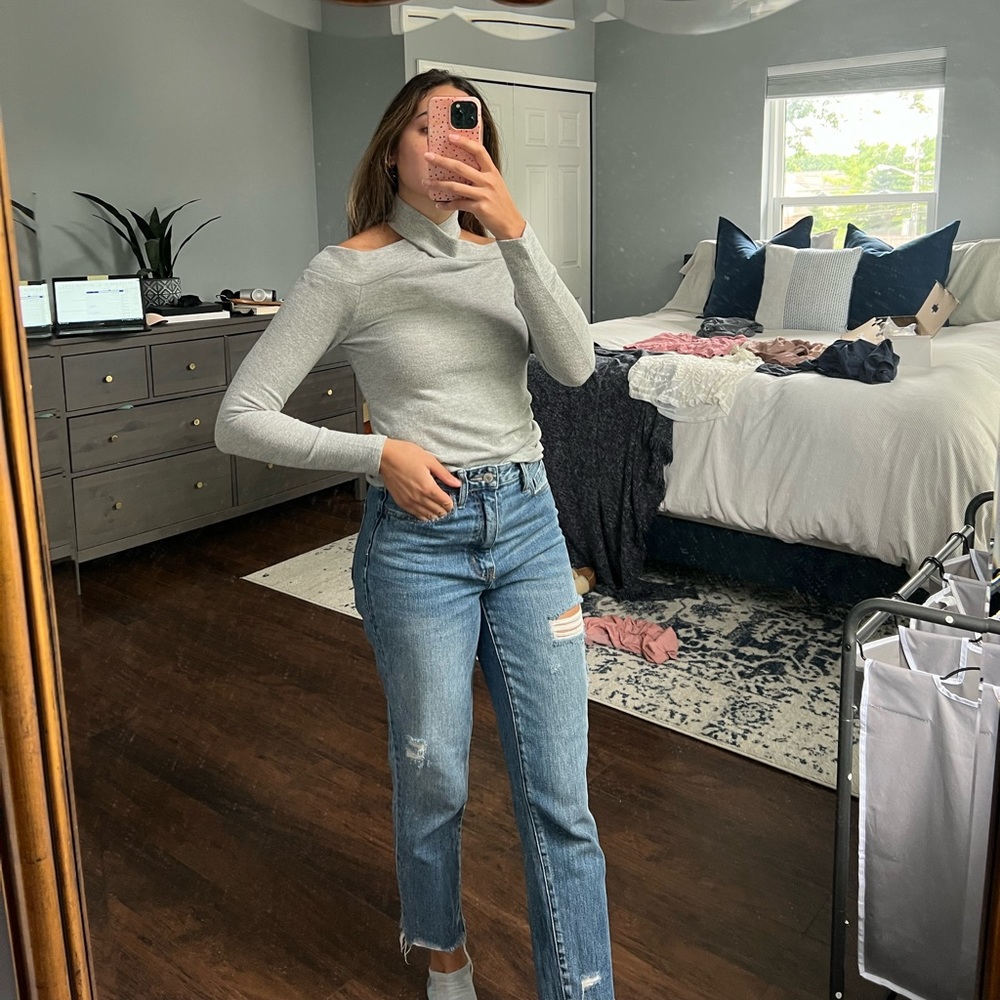 Grey Long Sleeve - Picture 7 of 8